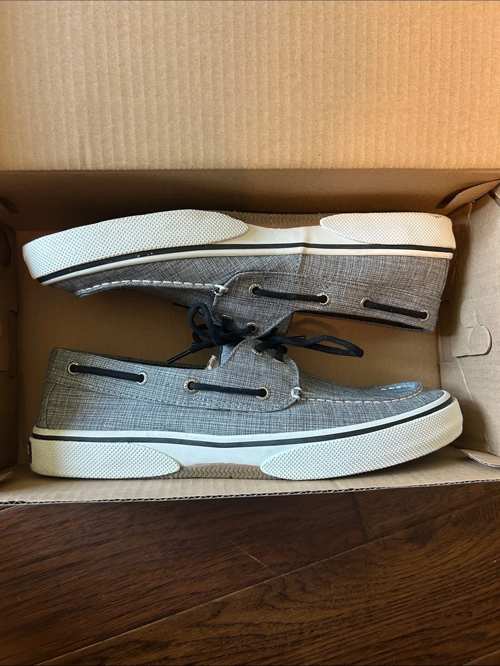 Speery NWT Men's Casual Canvas Boat Shoe in Gray with Black Laces